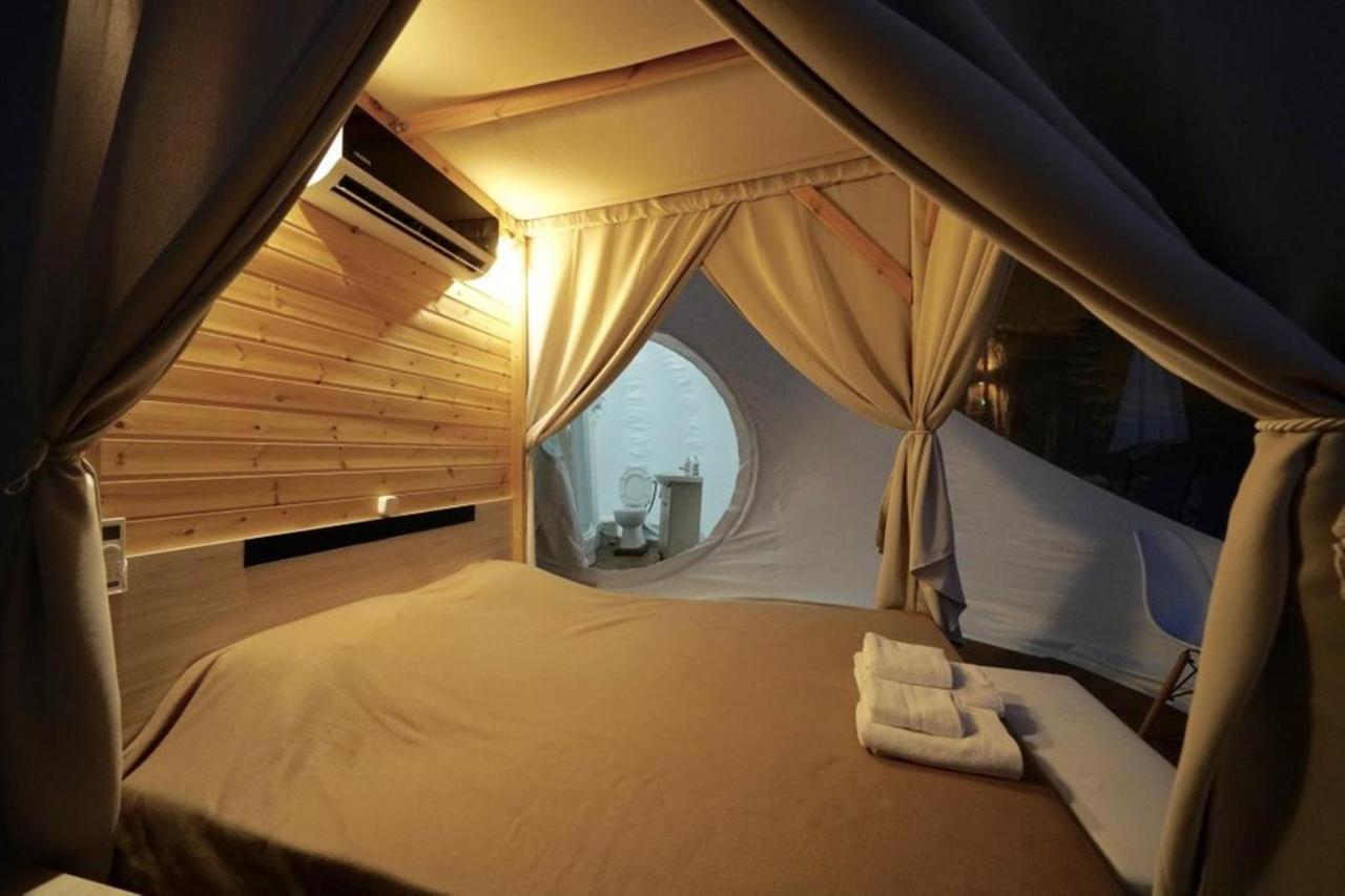 Bubble Tent Hotel Néa Mudaniá Kültér fotó