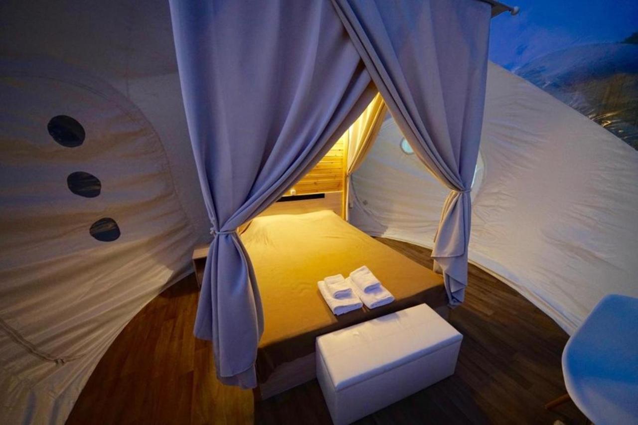 Bubble Tent Hotel Néa Mudaniá Kültér fotó